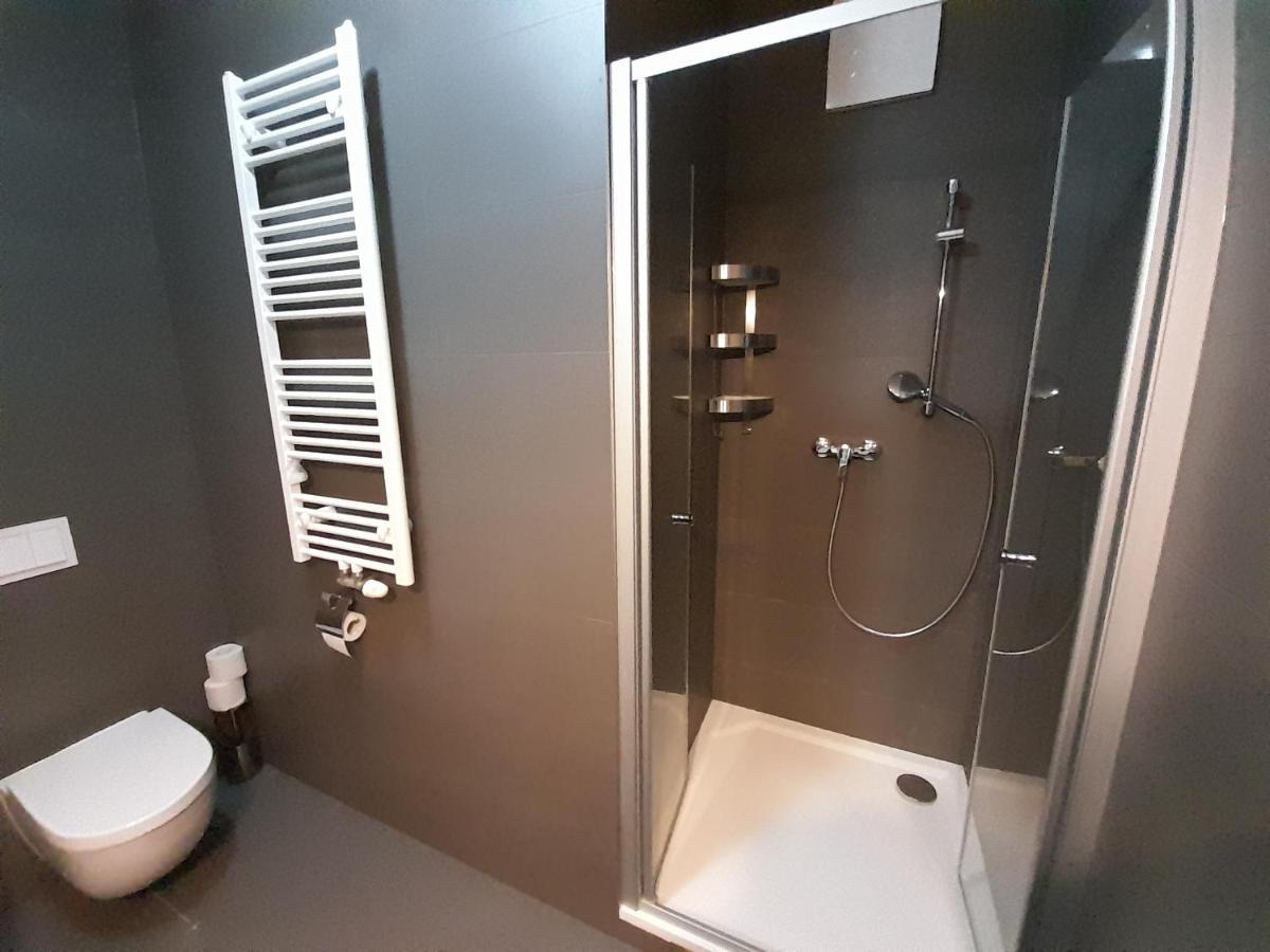 Entrez Radnica 2 Appartement Košice Buitenkant foto